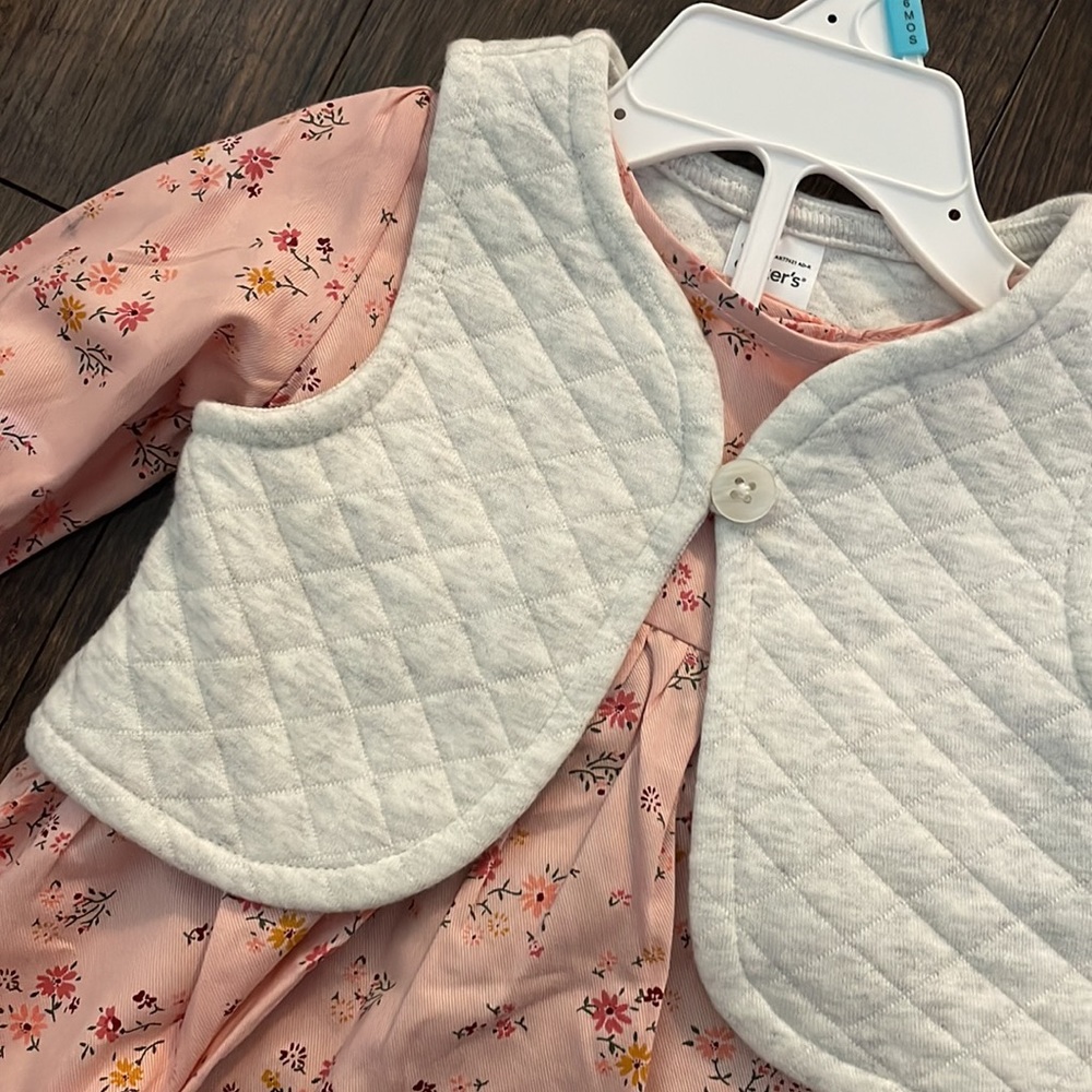 NWT 🫶🏼 CARTERS BABY GIRL DRESS 6 MONTHS